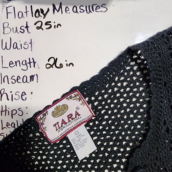 Vintage Tiara black crochet buttondown cardigan - Picture 2 of 7
